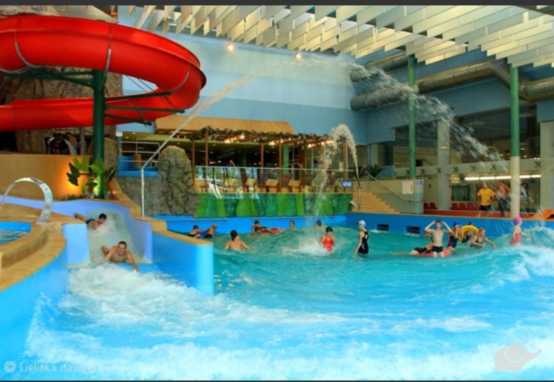 Cd Apartments Large 120 M Вентспилс Екстериор снимка